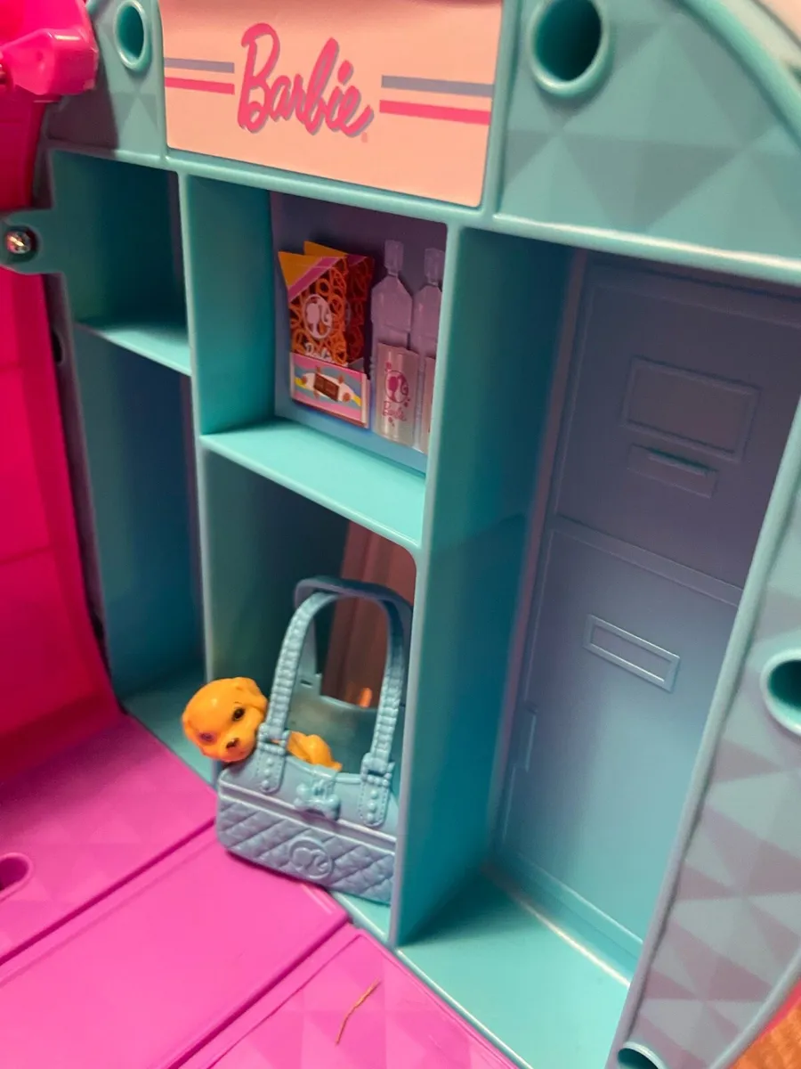 Barbie Aeroplane and Accessories - Image 4