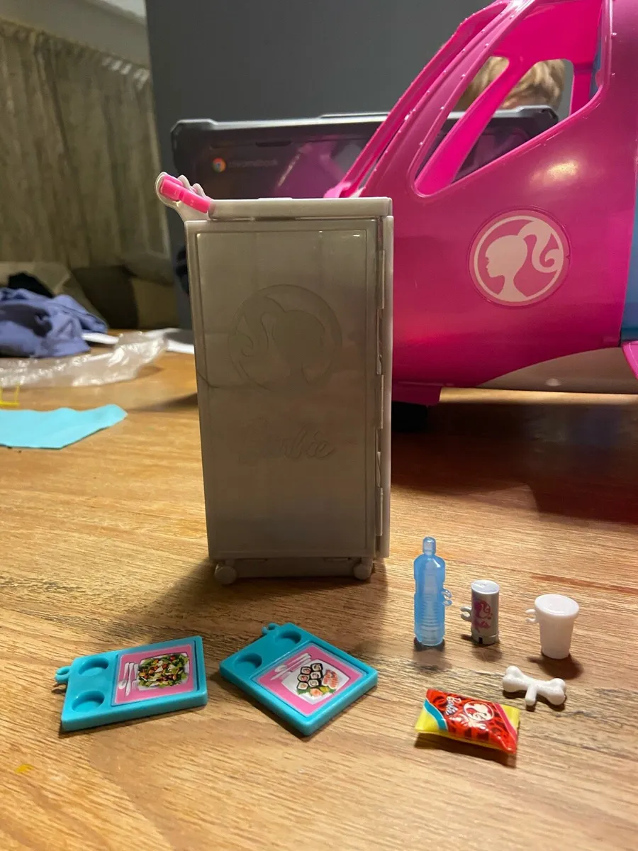 Barbie Aeroplane and Accessories - Image 2