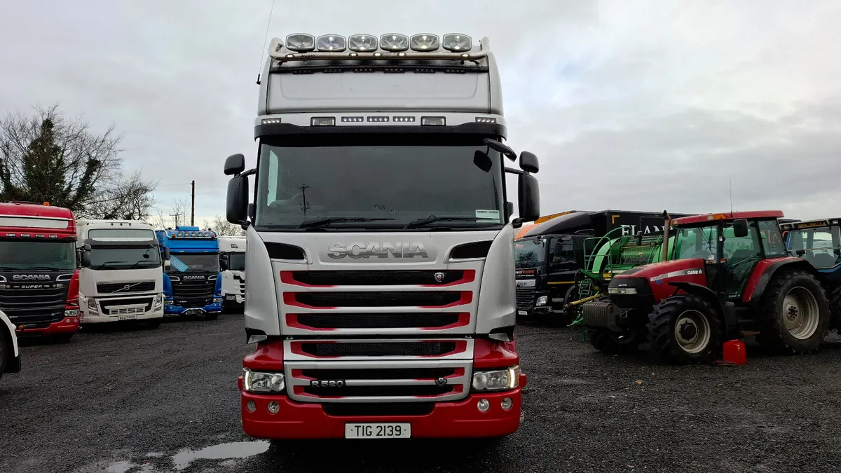 2015 Scania R520 Top Line 6x2 Artic - Image 2