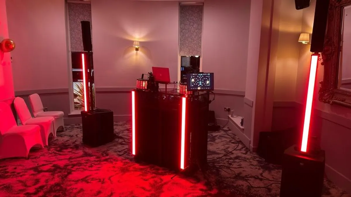 RCF Evox J8 speaker set - Image 1