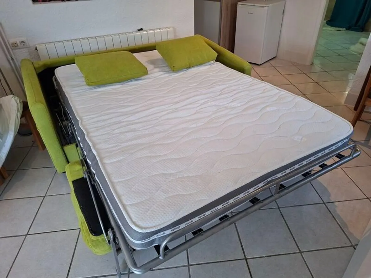 High End Sofa Bed - Image 4