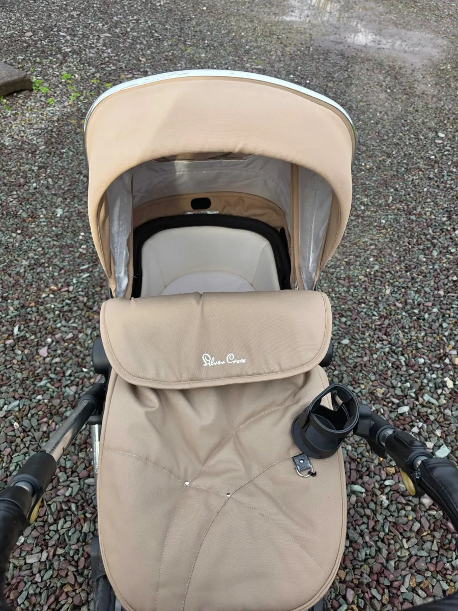 Silver cross travel system - Image 4