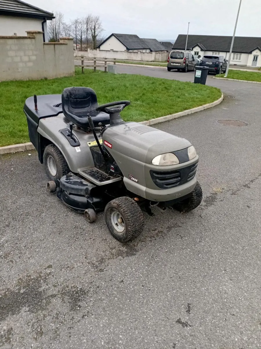 Ride on lawnmower 20hp - Image 1
