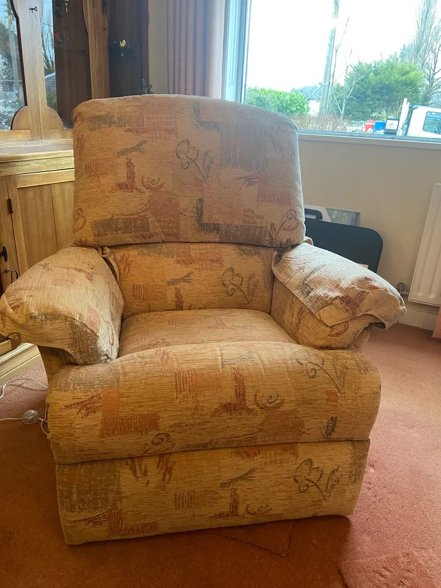 Couch and 2 armchairs - Image 2