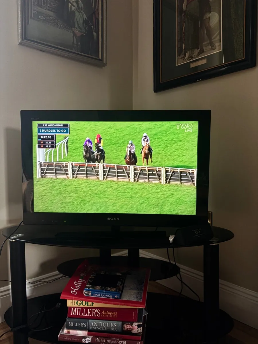 Sony Bravia 32” FULL HDTelevision. Mint condition - Image 2