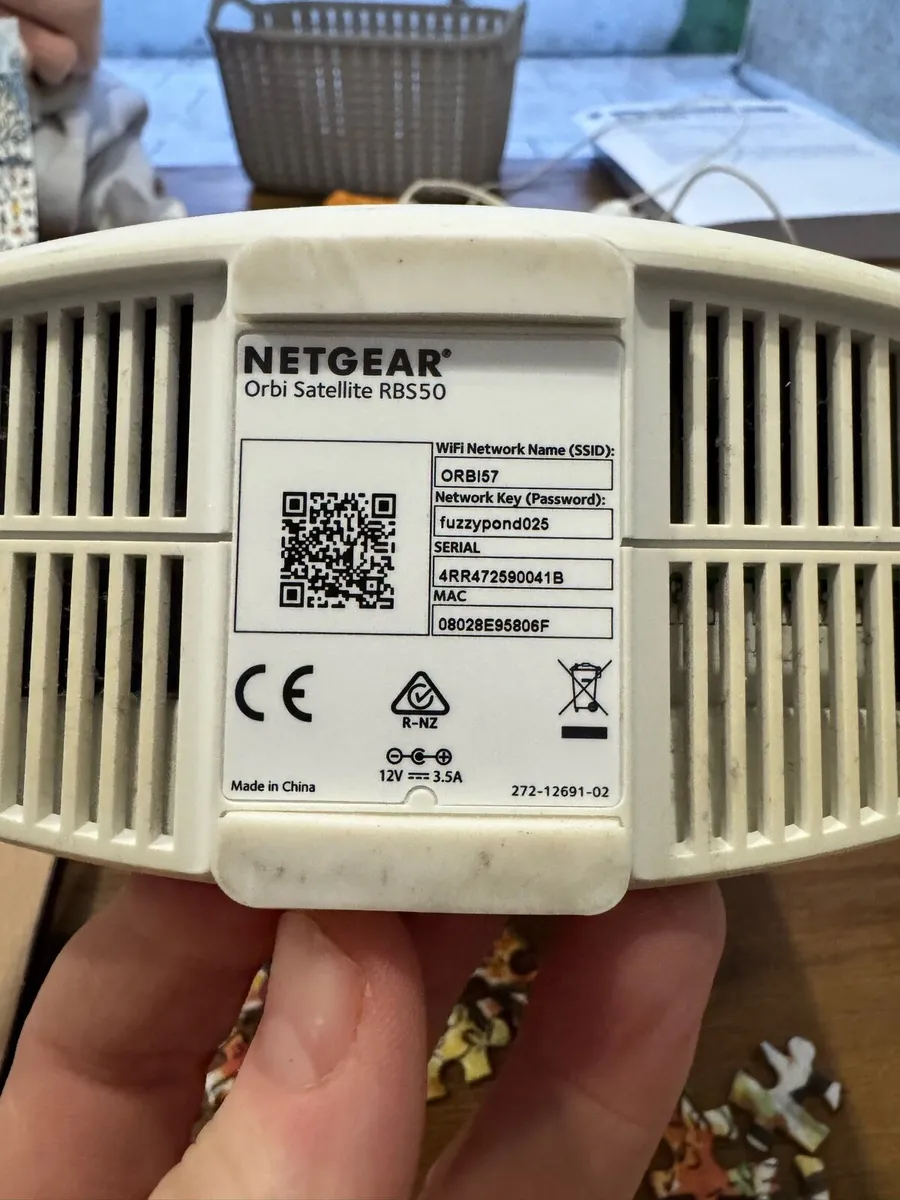 Netgear Orbi Router RBR50 & Satellite RBS50 - Image 3