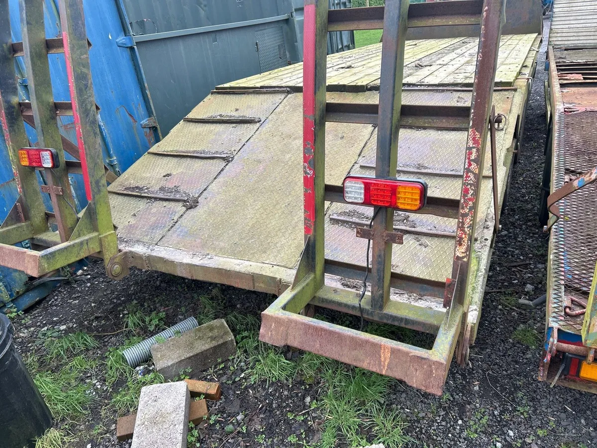 Low loader - Image 3