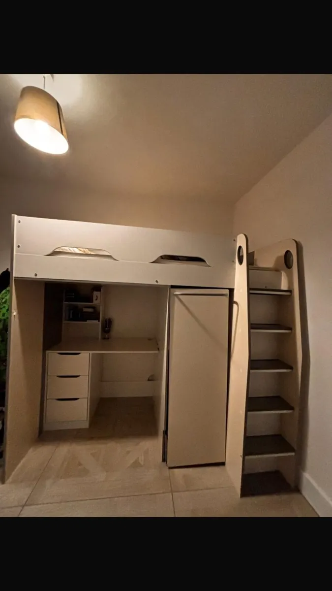 Loft bed - Image 1