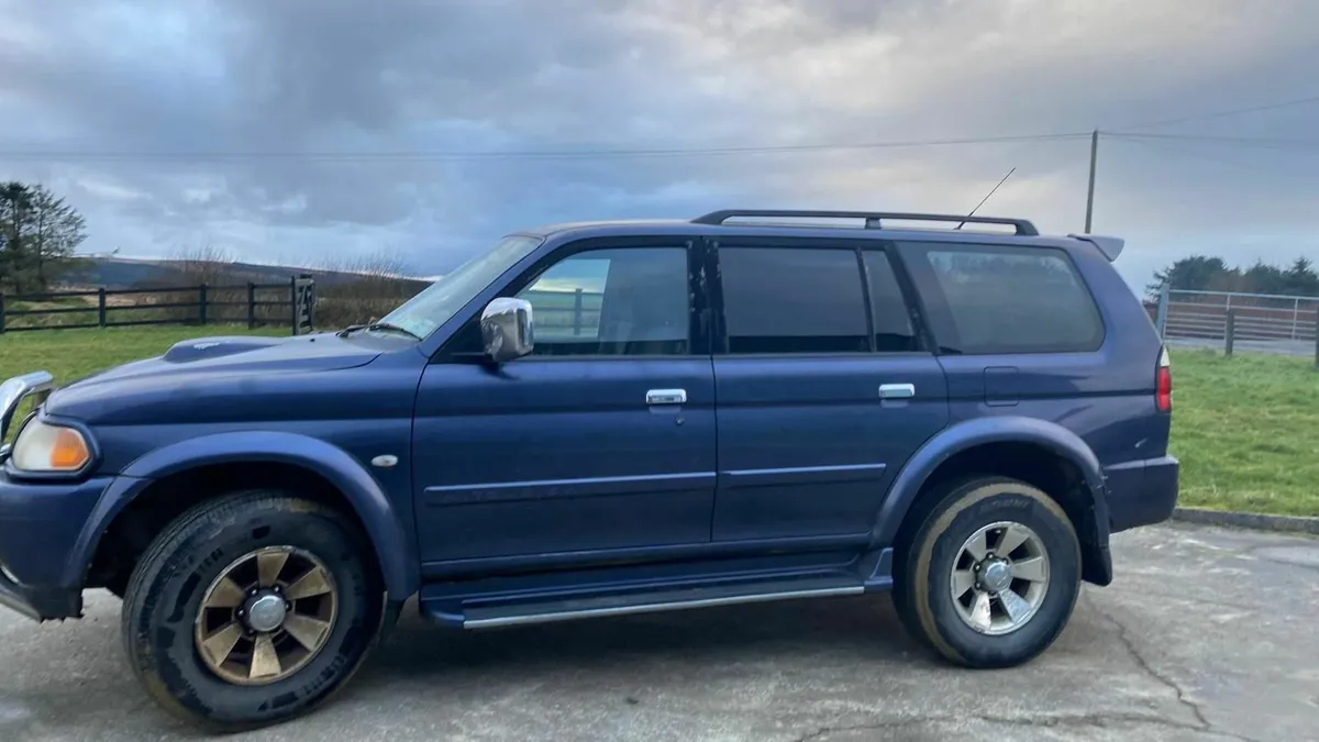 Mitsubishi Pajero 2006 - Image 2