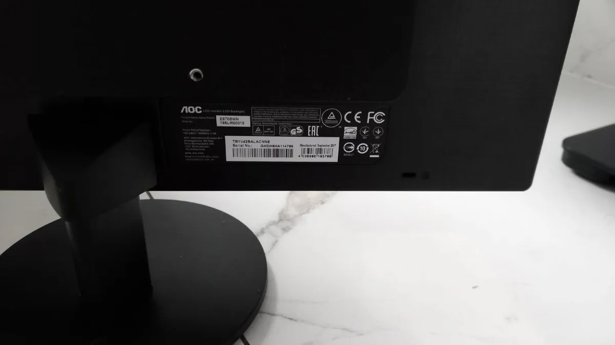 3 x AOC LED18" Monitors - Image 1