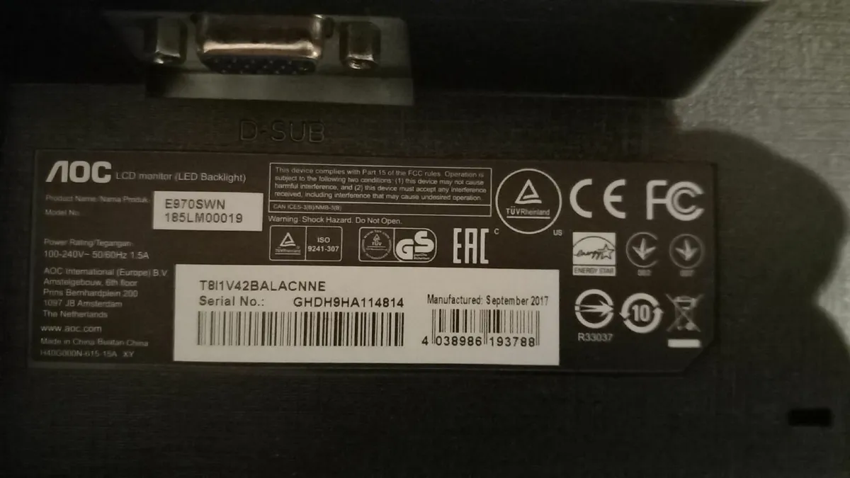 3 x AOC LED18" Monitors - Image 3