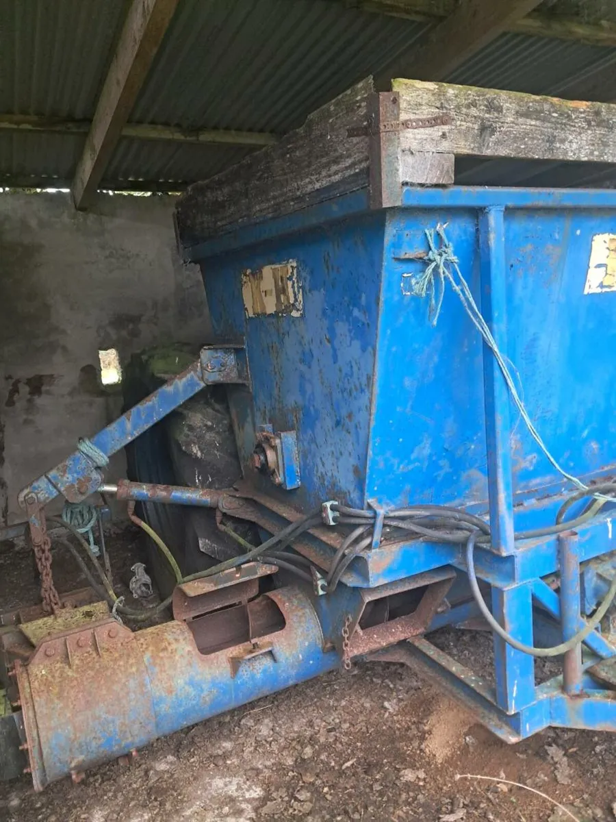 TURF HOPPER - Image 1