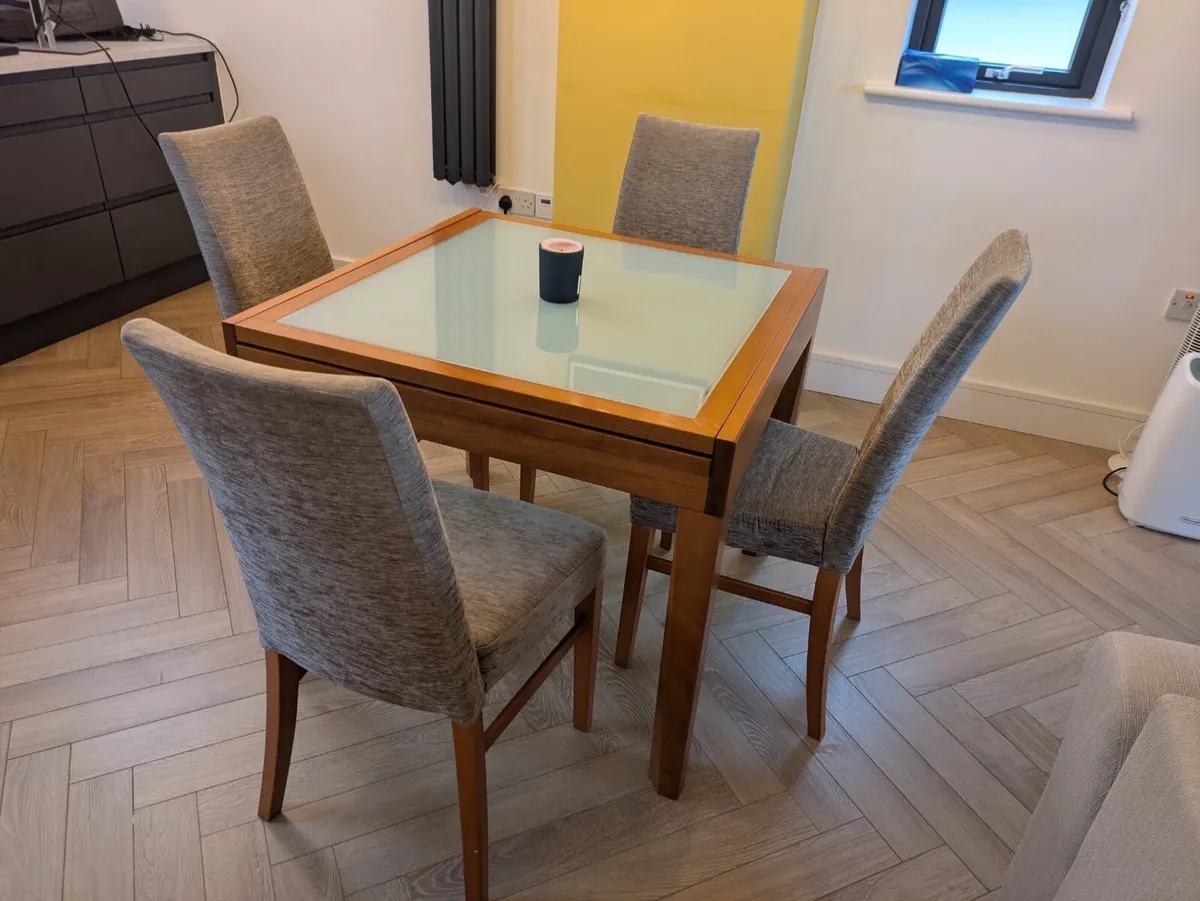 Dinning table and Chairs - Image 1