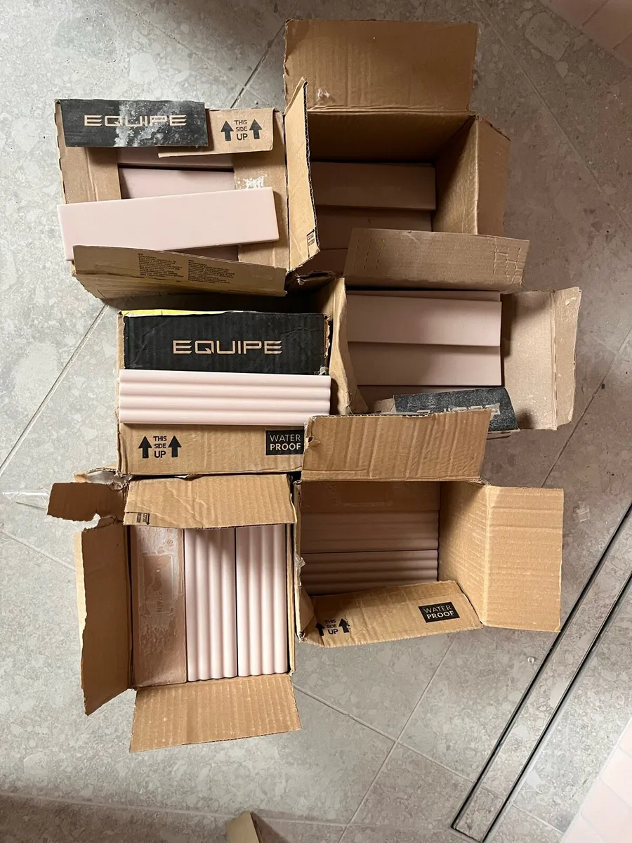 Equipe Tile pale pink - Image 2