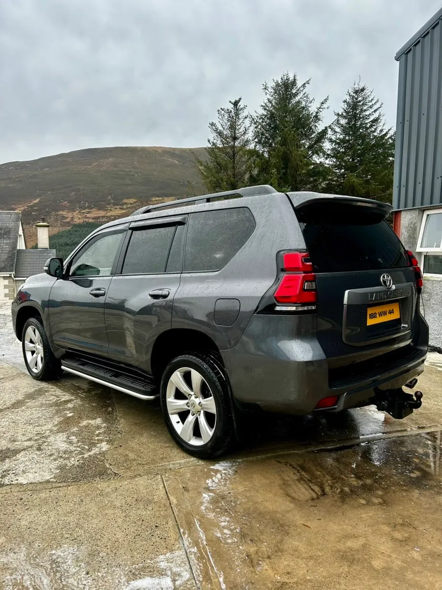 Toyota landcruiser auto - Image 1