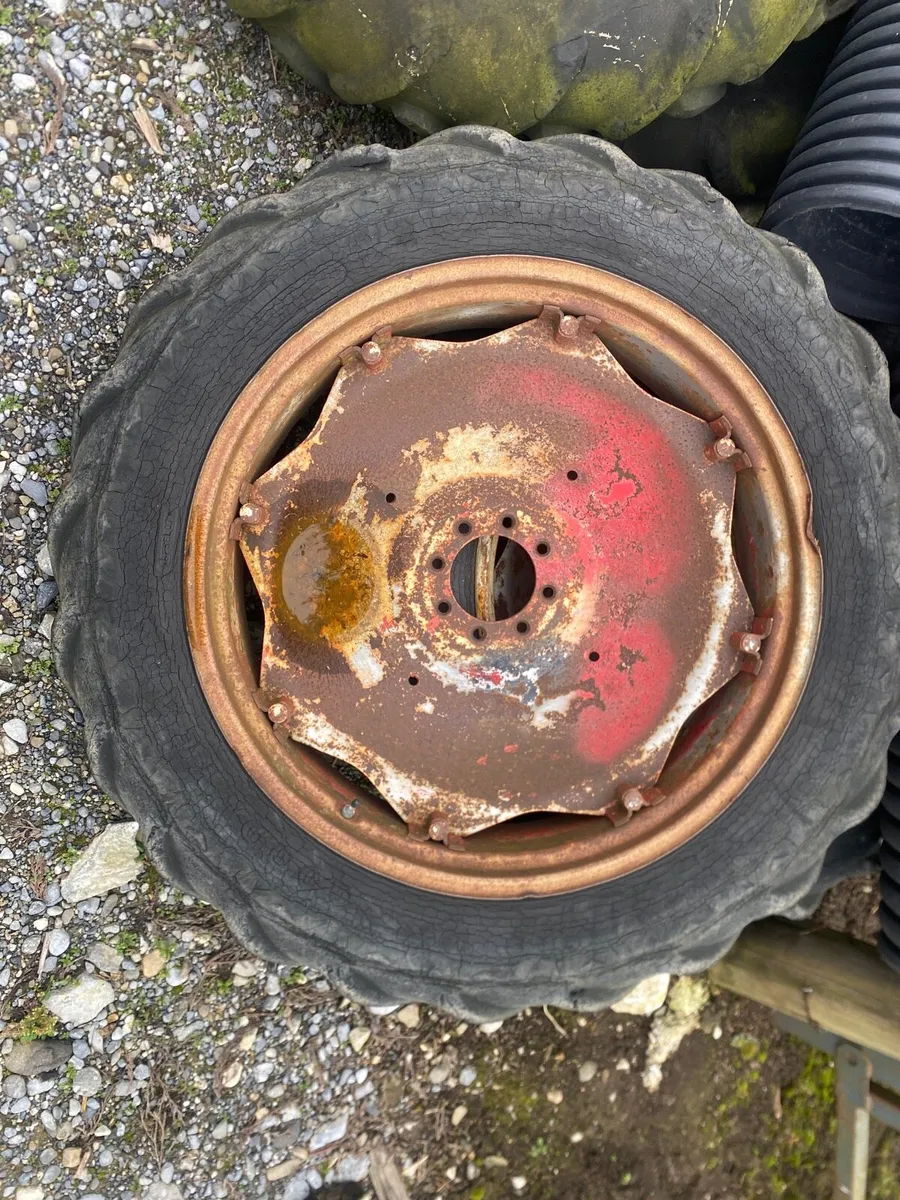 MF 165 wheels - Image 4