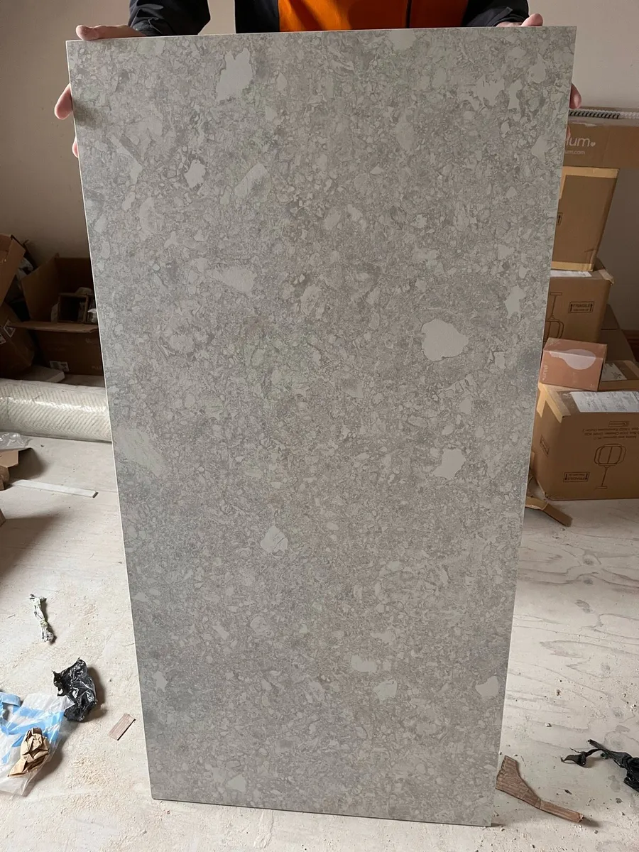 Floor/wall tile grey - Image 1