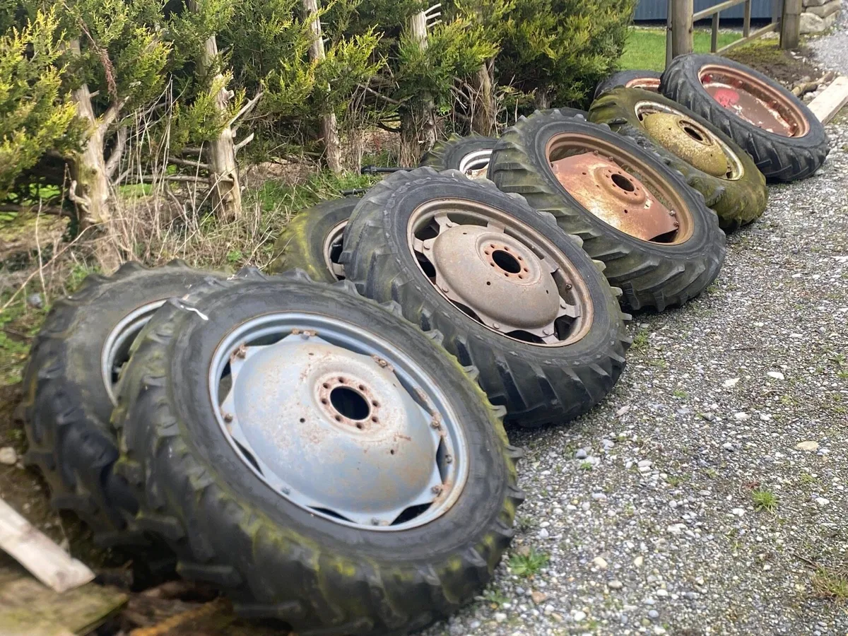 MF 165 wheels - Image 1