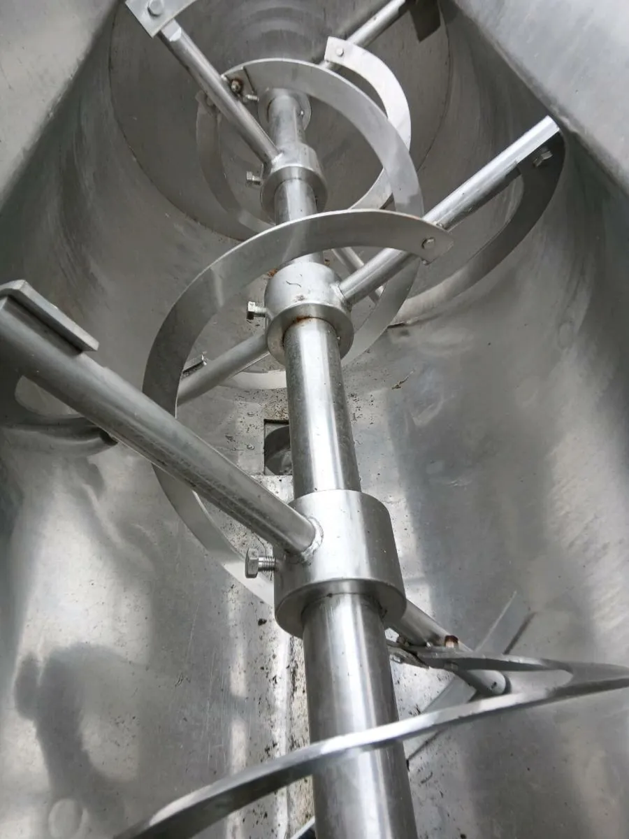 Industrial powder ribbon mixer - Image 2