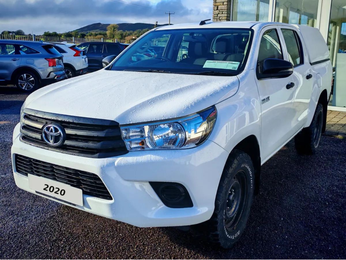 TOYOTA HILUX ACTIVE D-4D 4WD DCB - Image 3