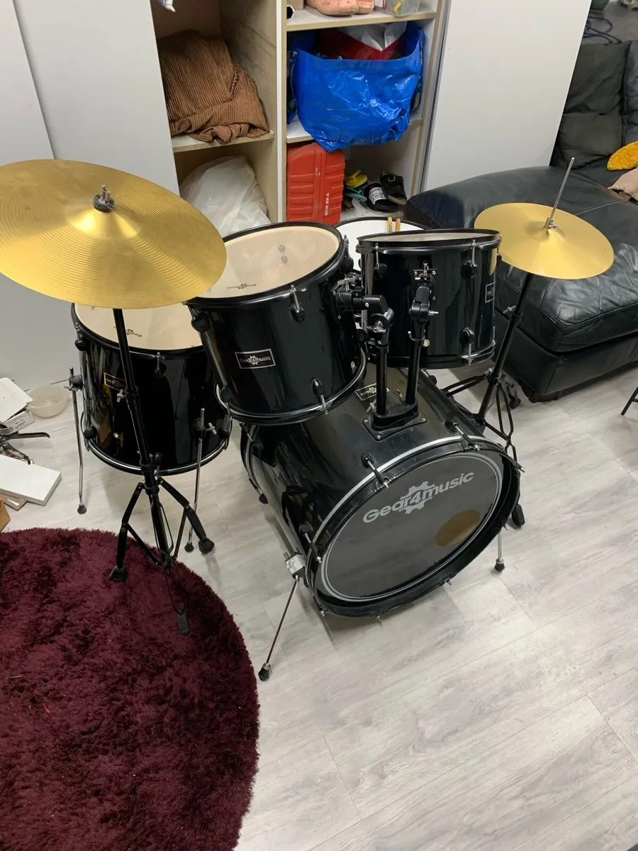Gear4music full size drum kit - Image 1