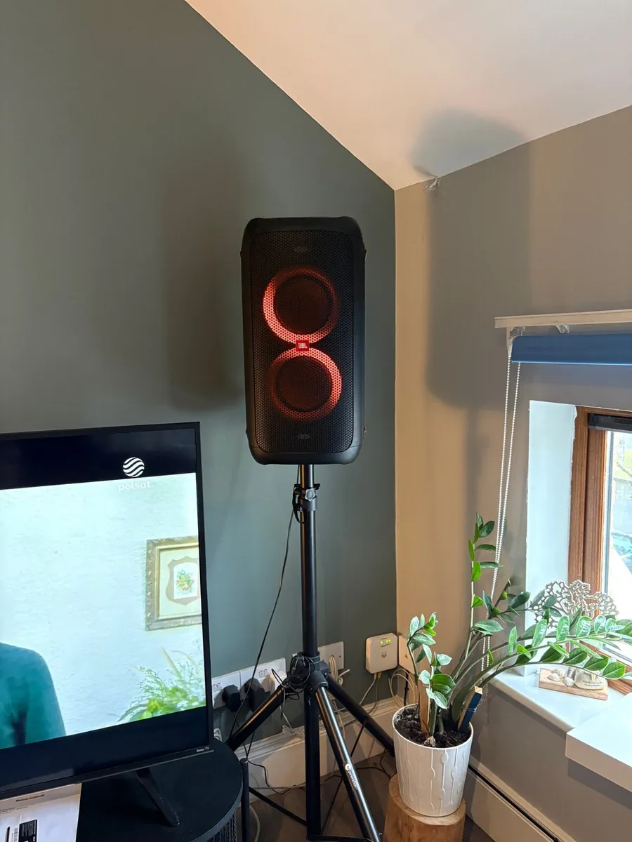 JBL Partybox 100 - Image 1