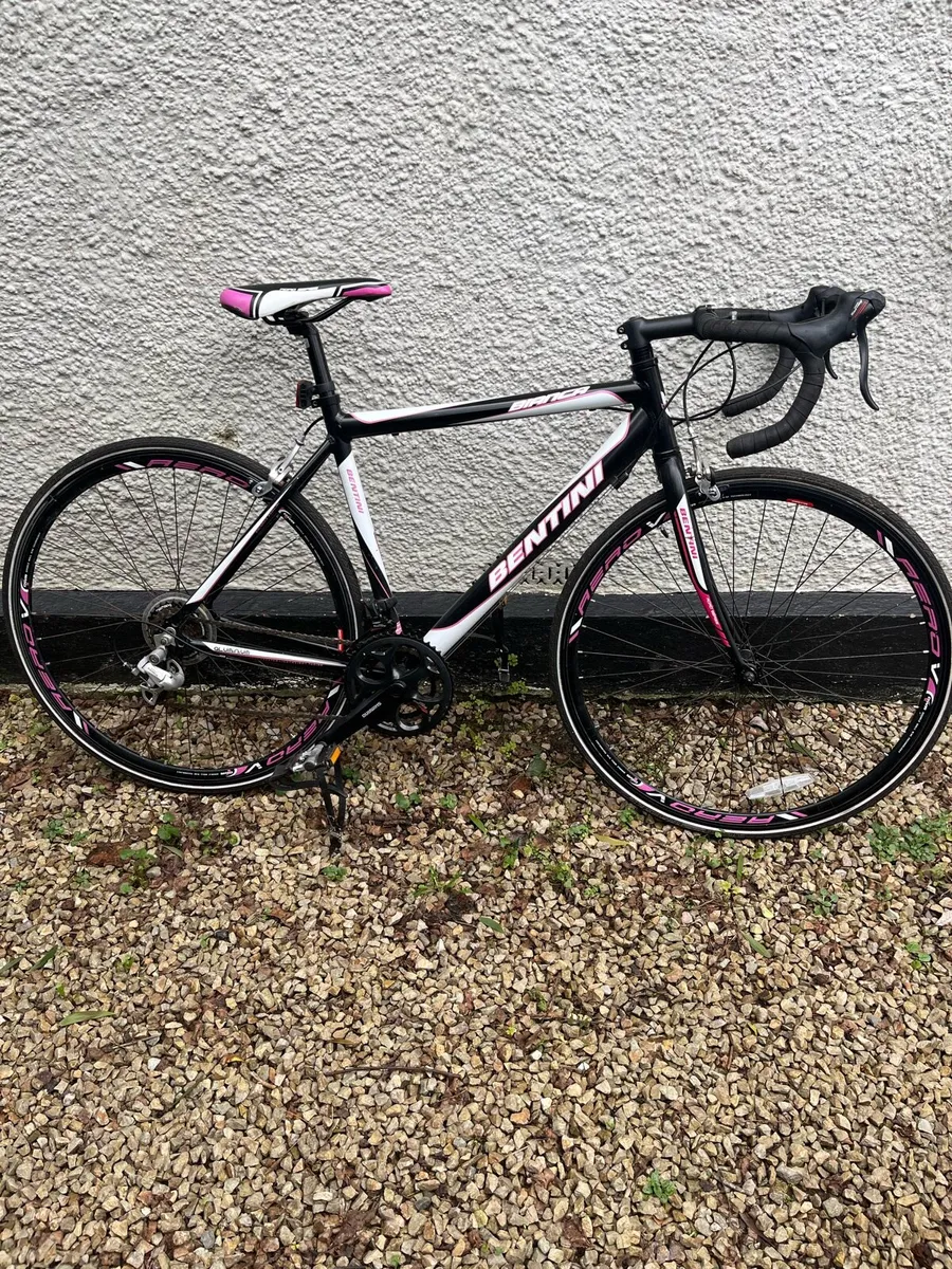 Ladies Bentini Road Bike - Image 1