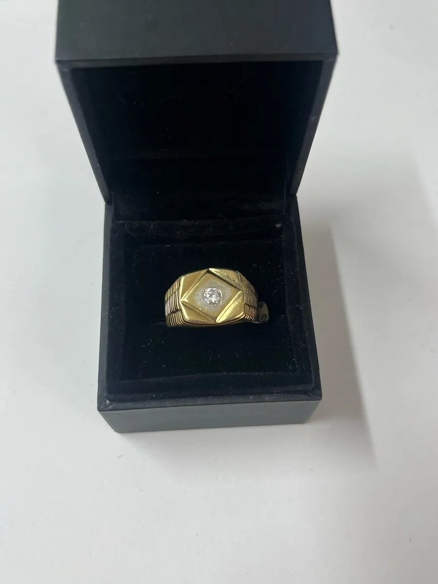 9k gold Cz ring - Image 1