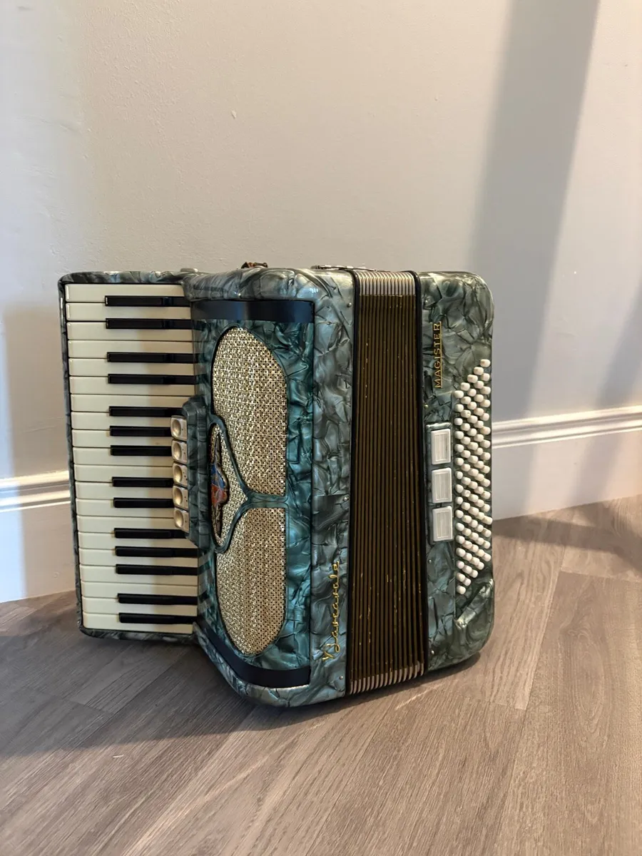 Barcarole Piano Accordion 80bass - Image 1