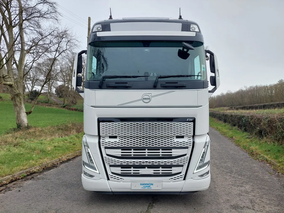 2023 VOLVO FH5 - Image 3