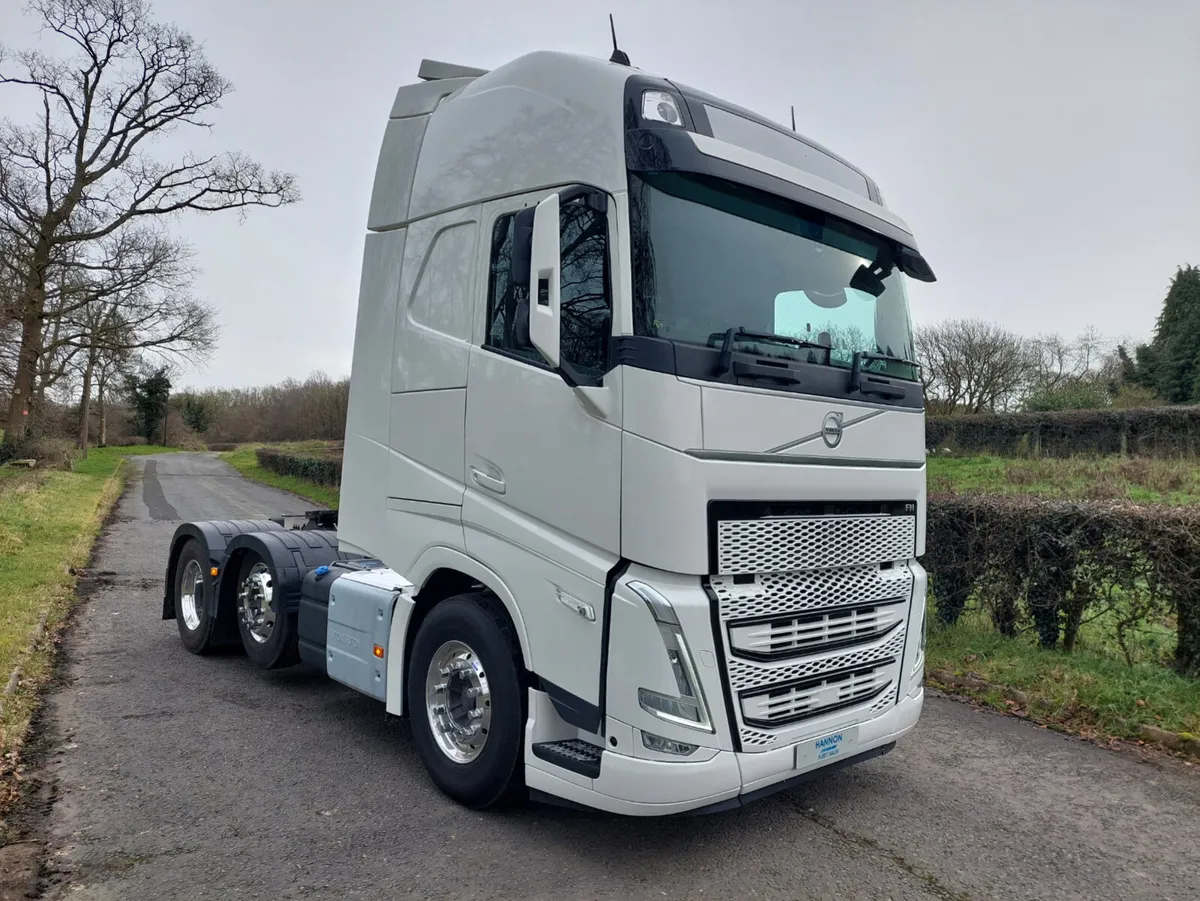 2023 VOLVO FH5 - Image 2