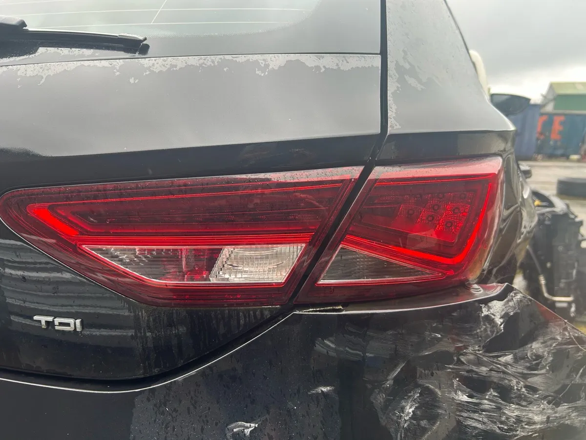 Vehicle parts - Image 4