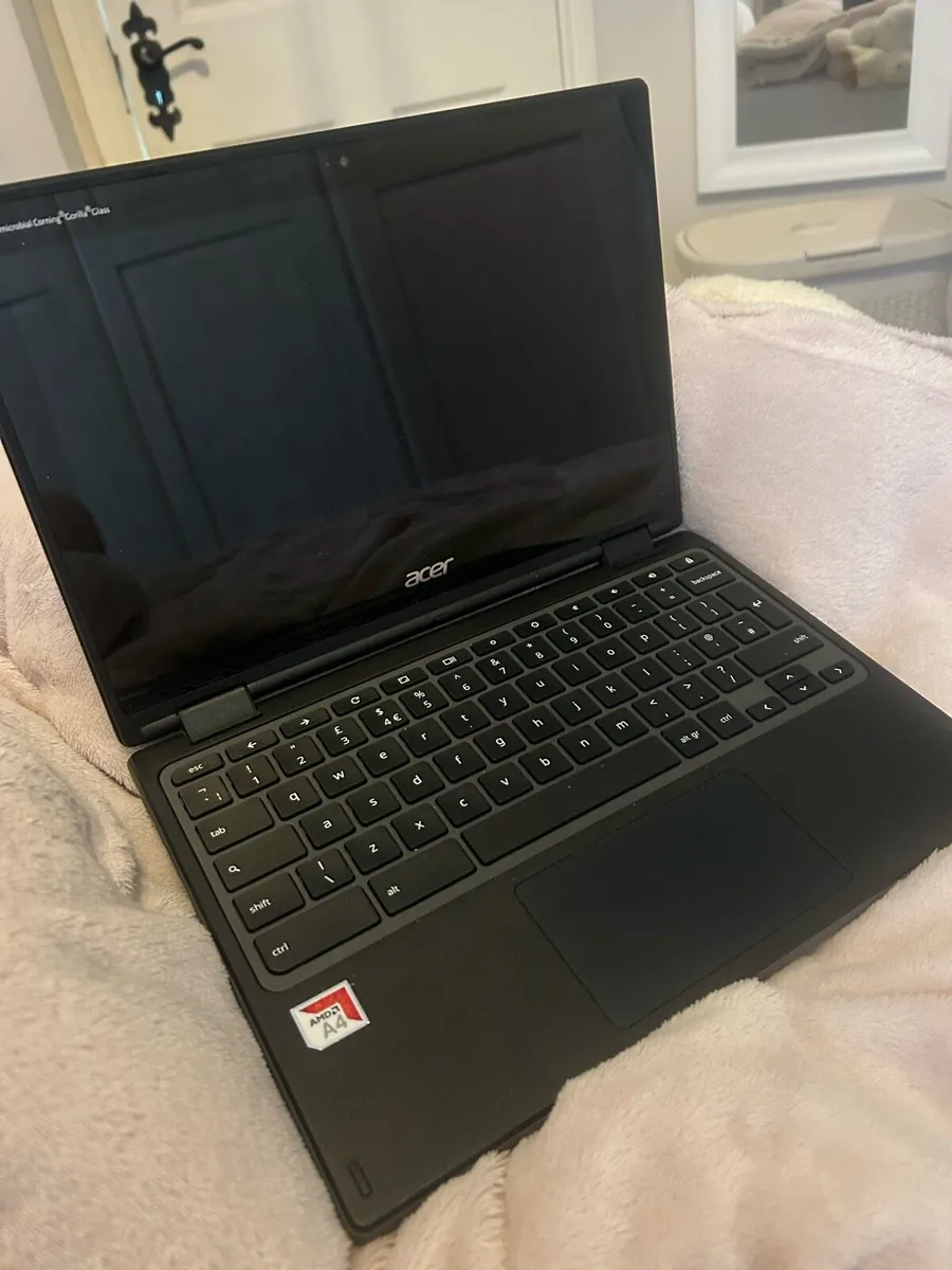 chromebook - Image 1