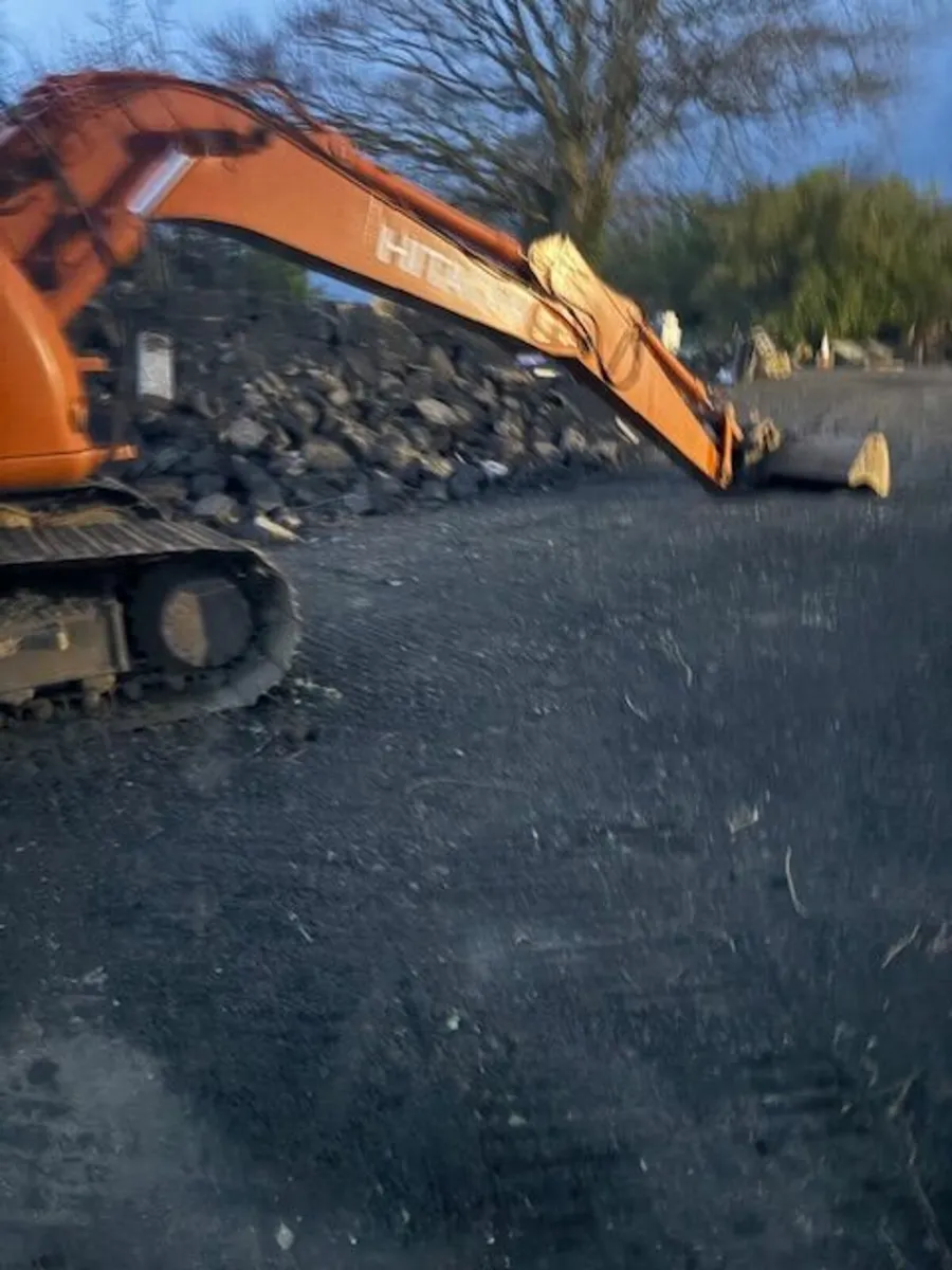 EX135 USR HITACHI DIGGER FOR SALE - Image 4