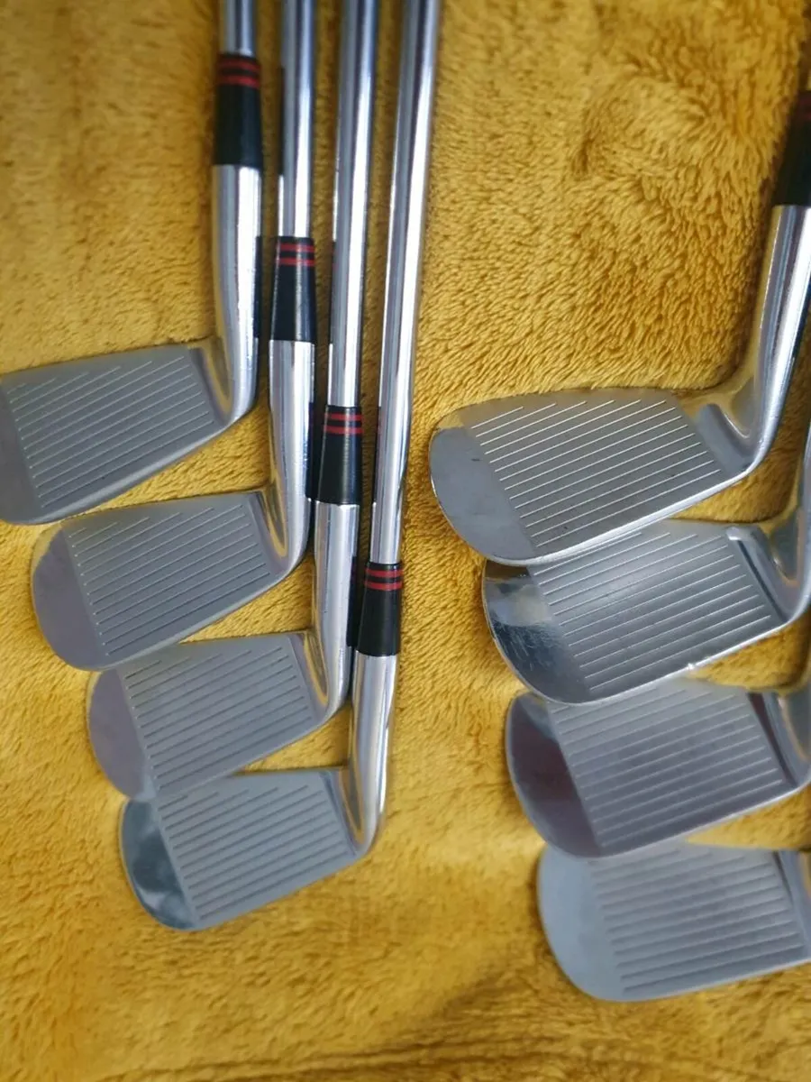 Mint ben hogan apex irons - Image 3