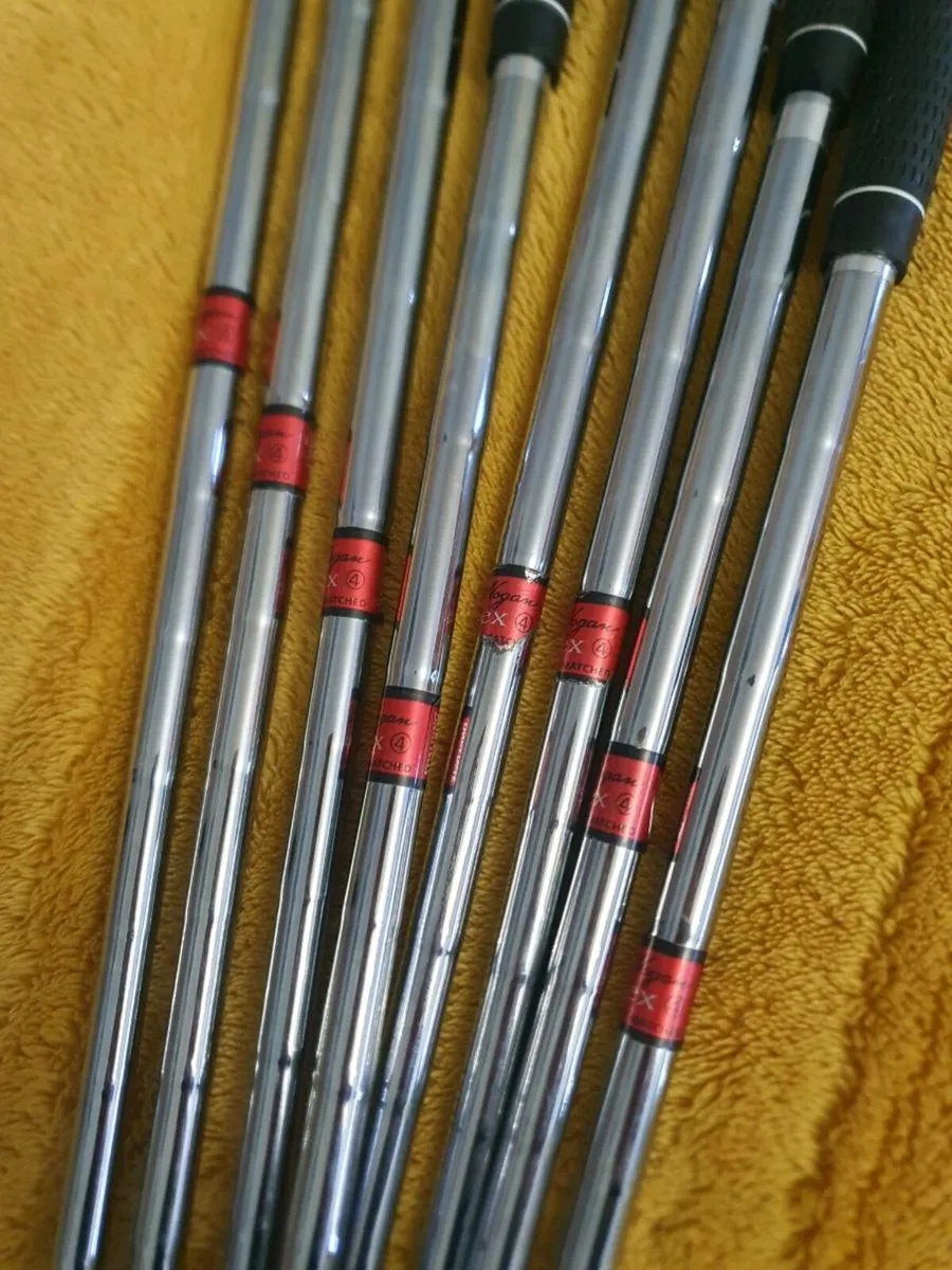 Mint ben hogan apex irons - Image 4