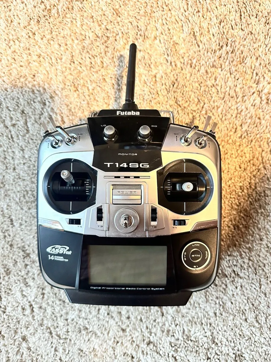 Futaba 14sg radio - Image 1