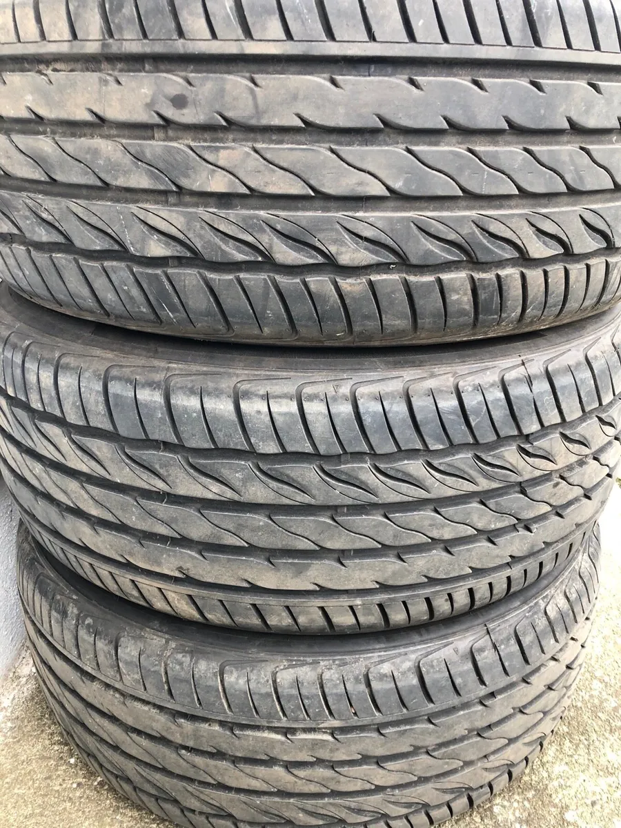 FRD26 225/55ZR17 x 4 - Image 4