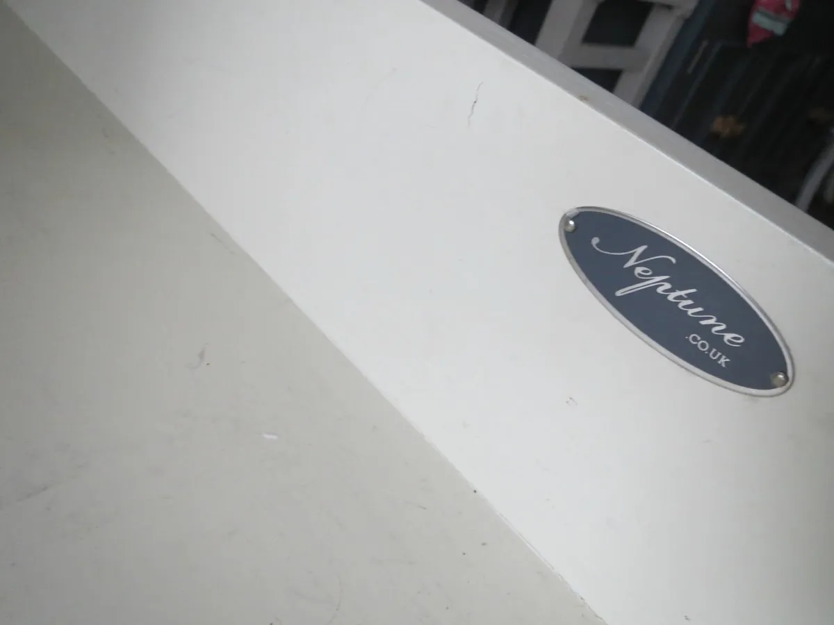 Neptune Chichester Butcher's/Chopping block - Image 3