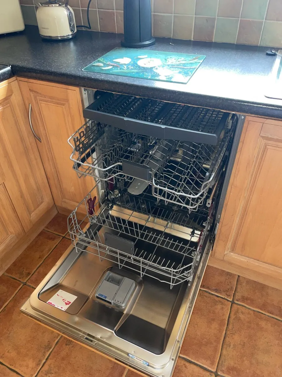 Solid Wood Kitchen with Appliances Included - Image 3