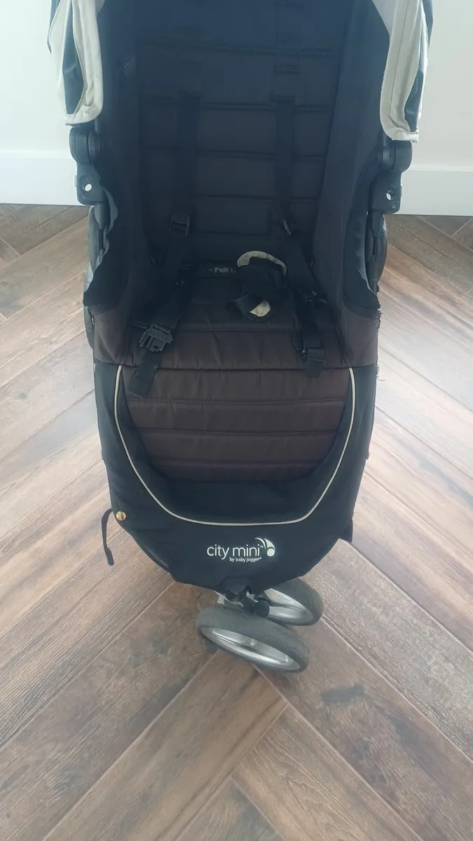 City mini baby jogger - Image 3