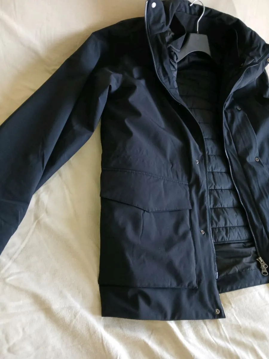 New Gant gents 3 in 1 rain jacket. - Image 1