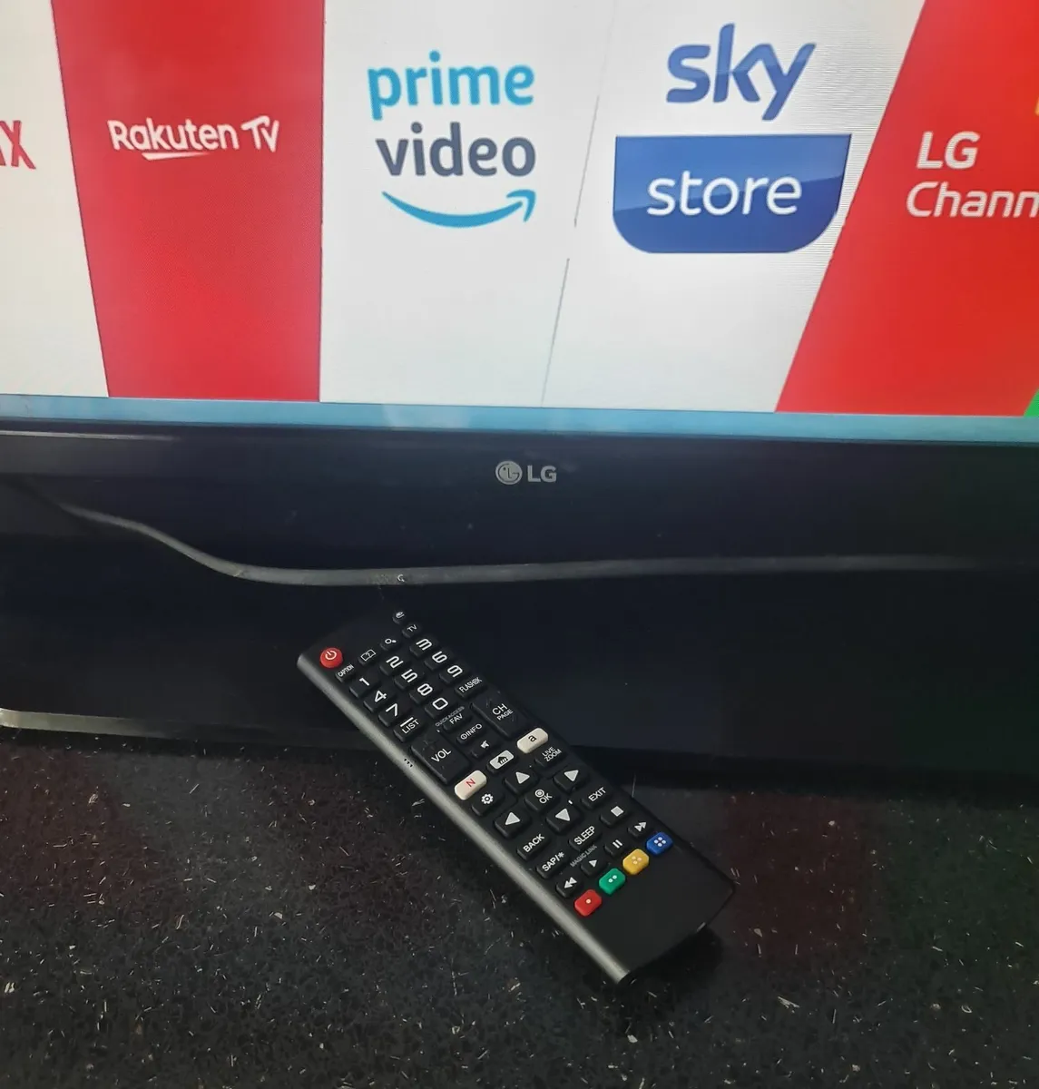 LG 49 inches 4K Smart TV - Image 3