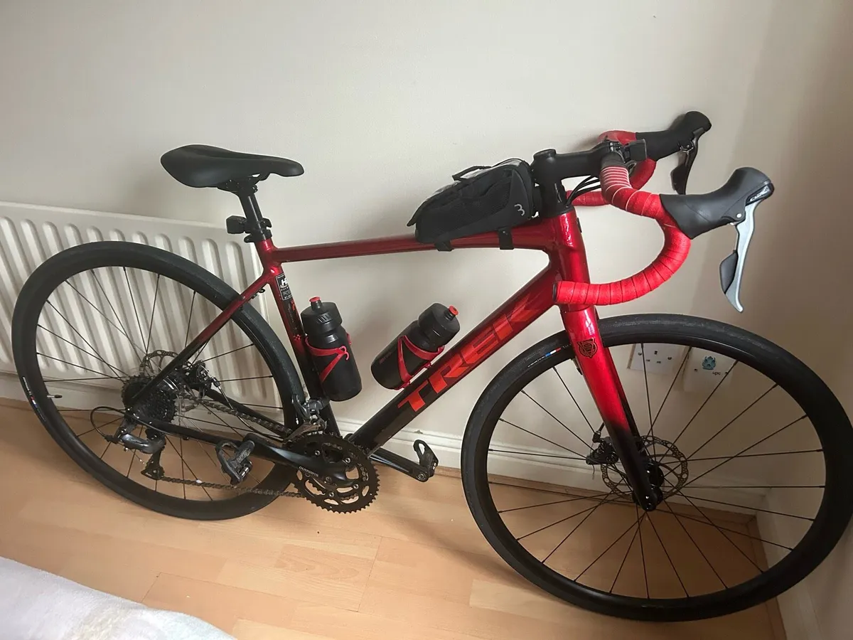 Trek Domane Road Bike - Black / Red - Image 2