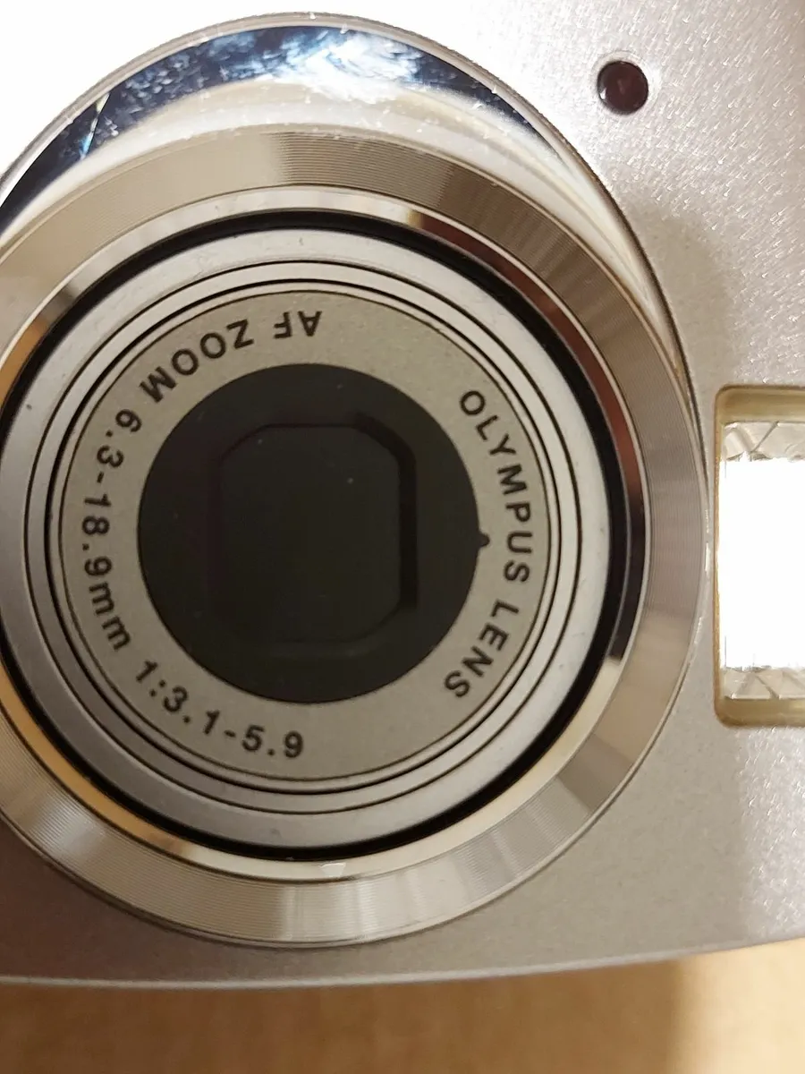 OLYMPUS Digital Camera Model FE-140, 6 Megapixel, - Image 3