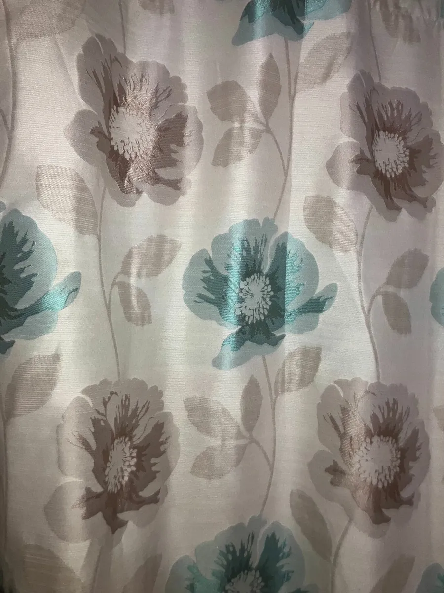 Floral Eyelet Curtains - Image 2