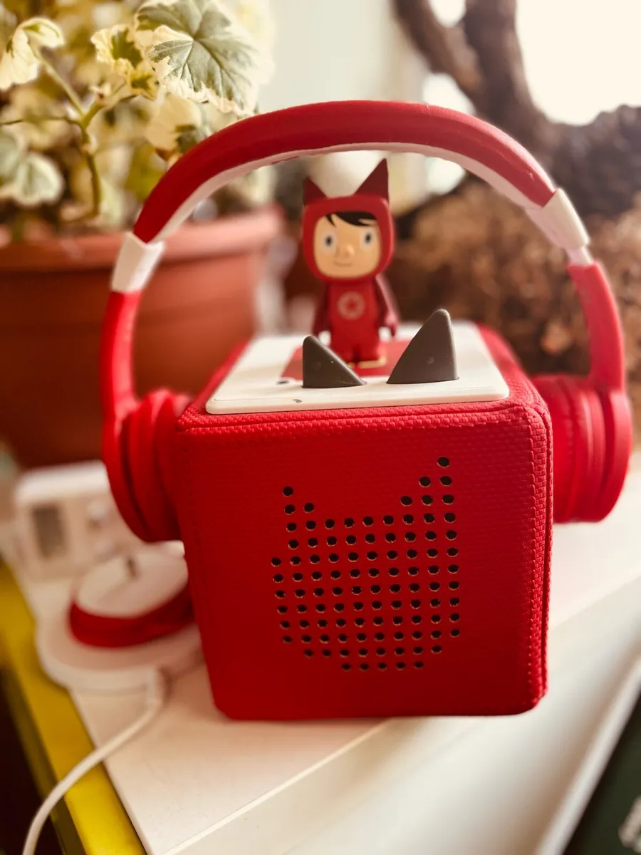 Toniebox with Headphones - Image 1