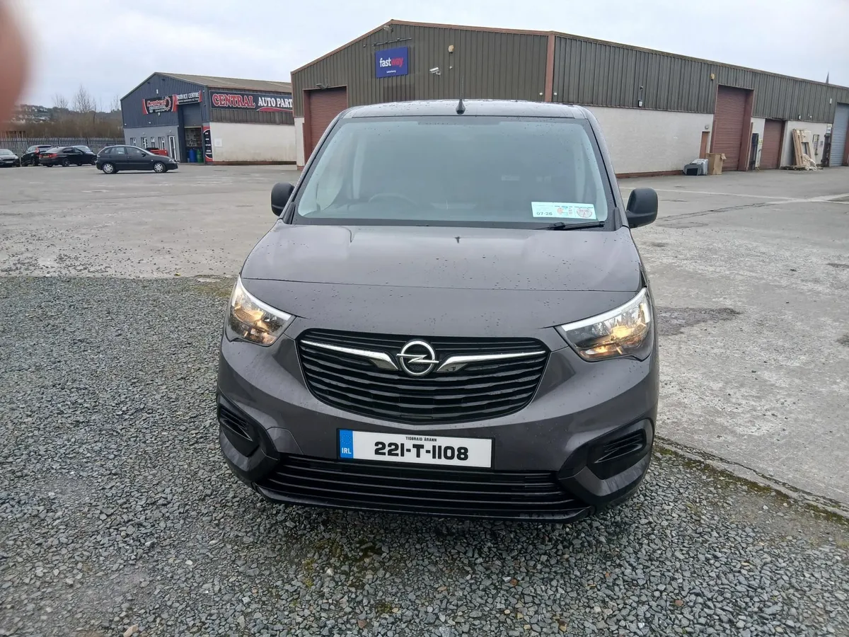 Opel Combo 2022 - Image 1