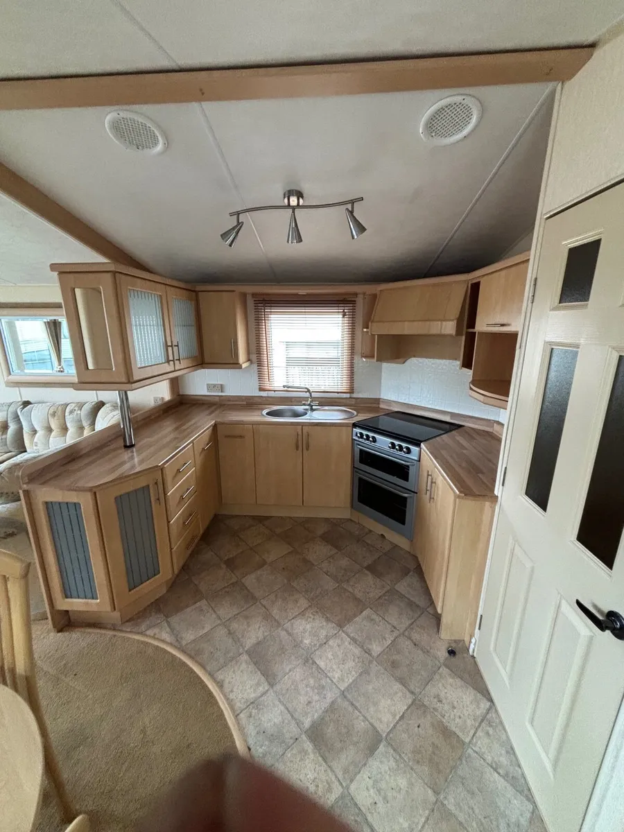 Mobile home - Image 1