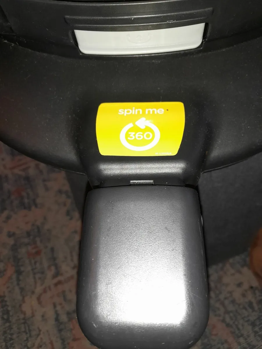 Child Car Seat - Image 3